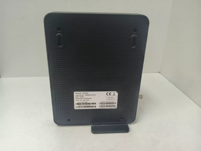 router-przewodowy-ubee-evw32c-stan-11323-2