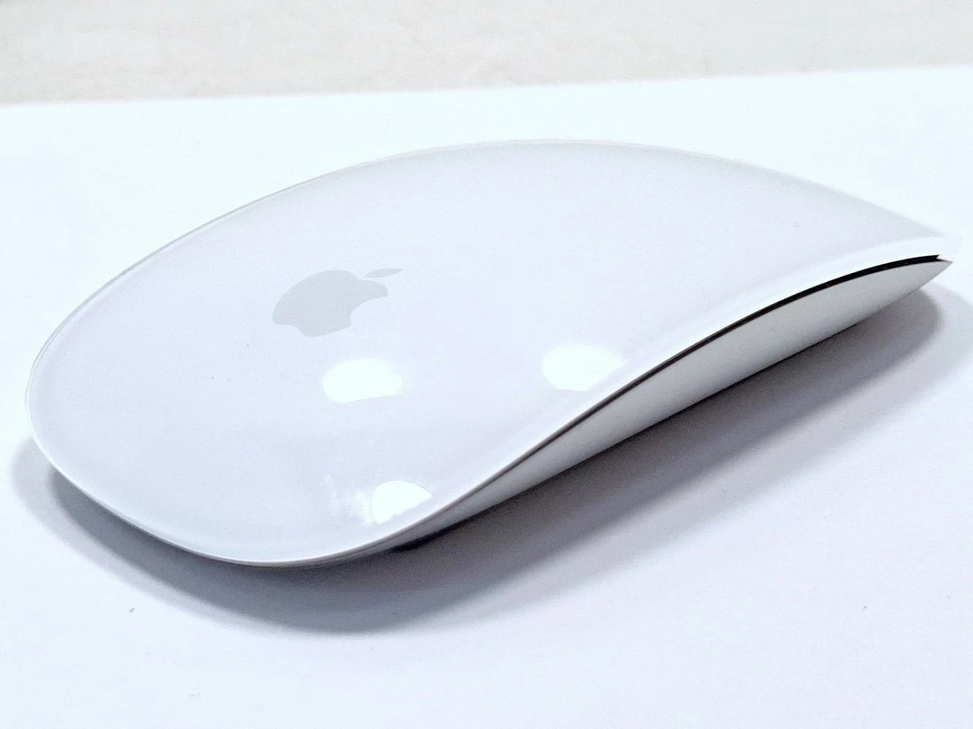 myszka-apple-magic-mouse-a3204-komplet-producent-248914-1705029