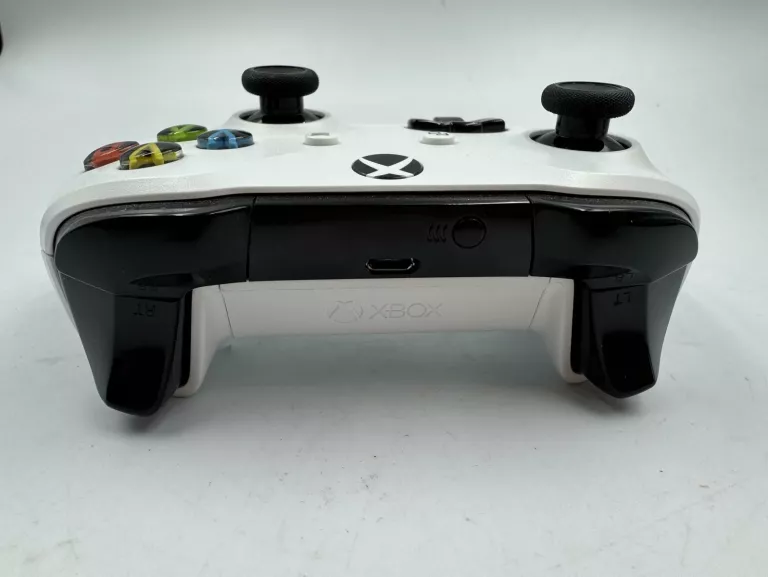 PAD BEZPRZEWODOWY DO KONSOLI MICROSOFT XBOX ONE BIAŁY
