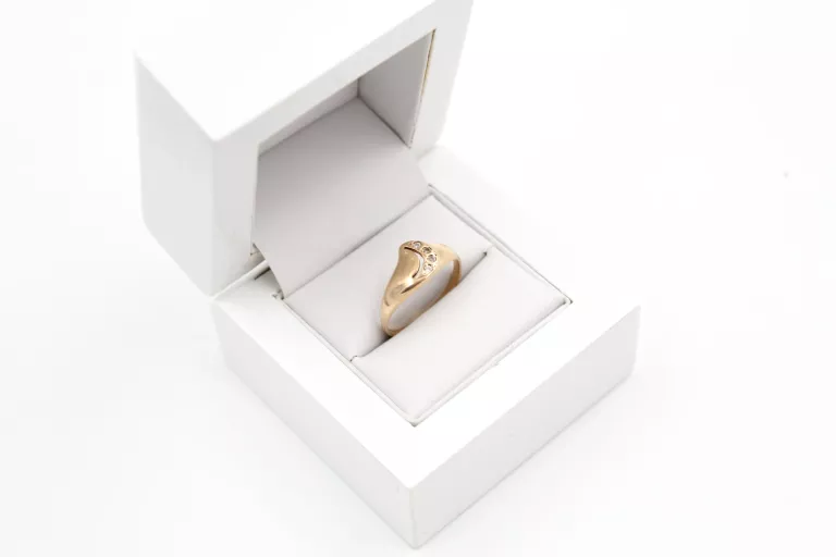 zloty-pierscionek-p585-r19-rodzaj-2205-2