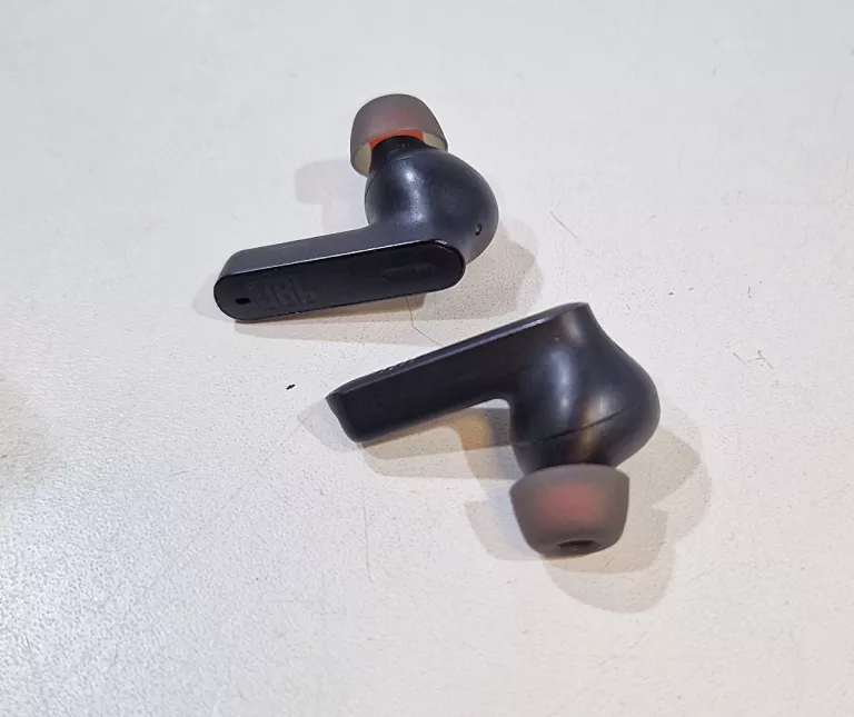 SŁUCHAWKI DOKANAŁOWE JBL TUNE 235