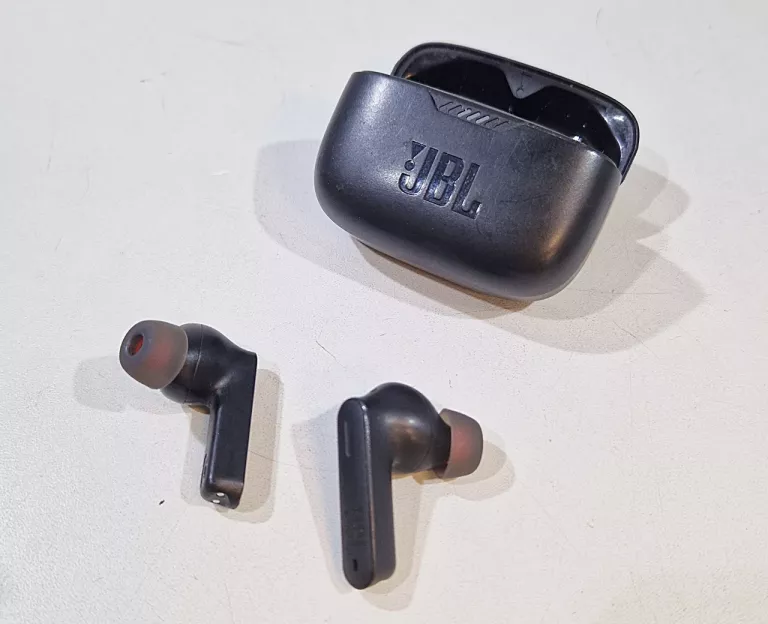 SŁUCHAWKI DOKANAŁOWE JBL TUNE 235