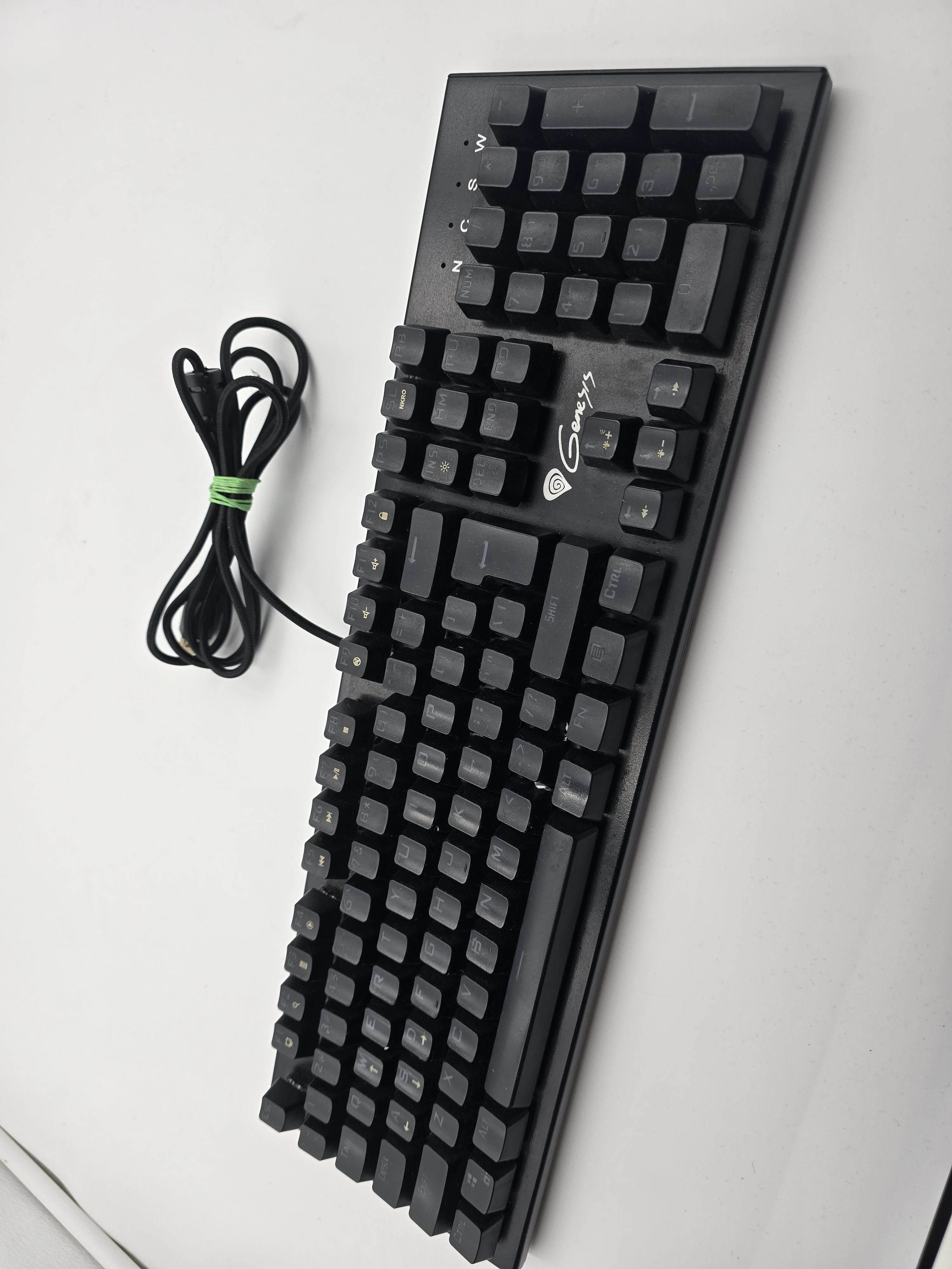 klawiatura-genesis-thor-300-kod-producenta-5901969437492