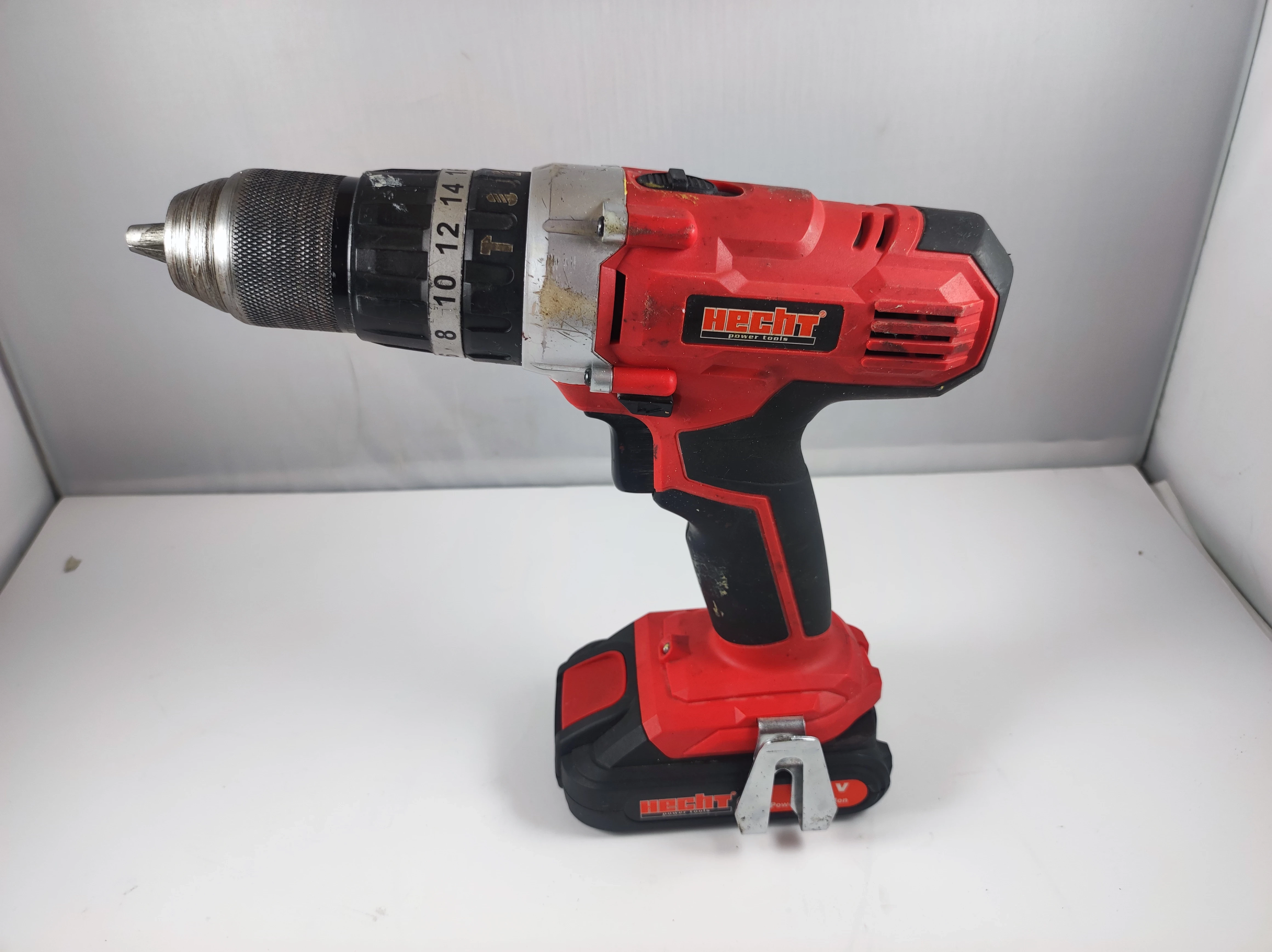 wkretarka-hecht-1278-2-aku-ladowarka-stan-11323-2