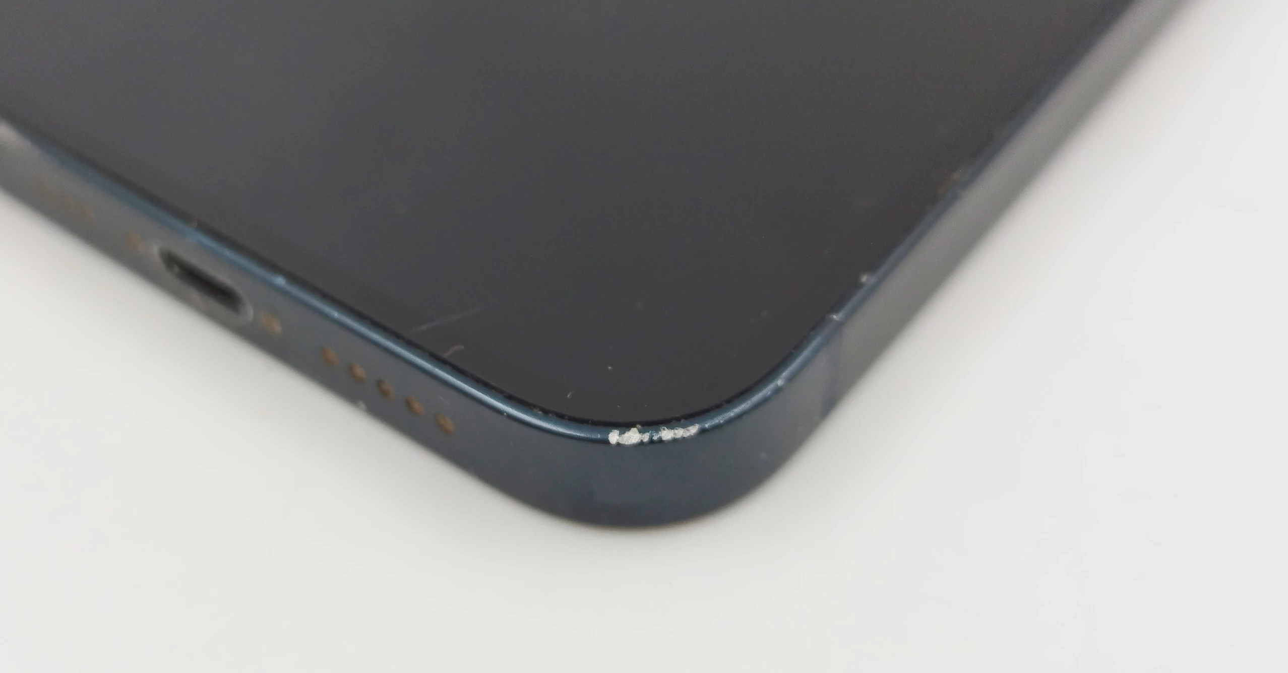 telefon-apple-iphone-13-4128gb-bateria-83-wbudowana-pamiec-202869-214189