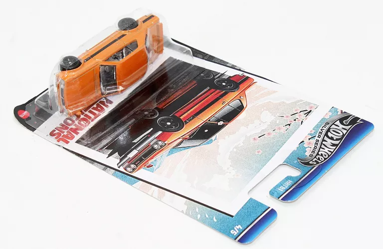 hot-wheels-nissan-skyline-ht-2000-gt-r-silver-series-jby89-plec-127789-1