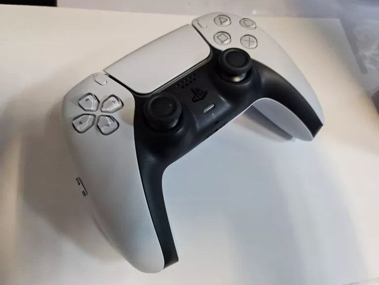 KONSOLA PS5 SLIM DIGITAL