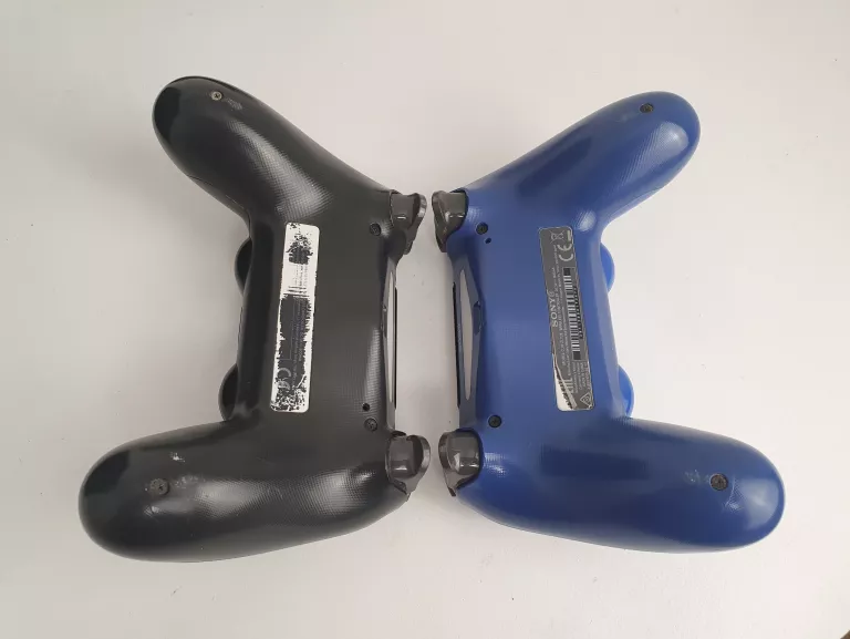 KONSOLA PS4 1TB 2 PADY