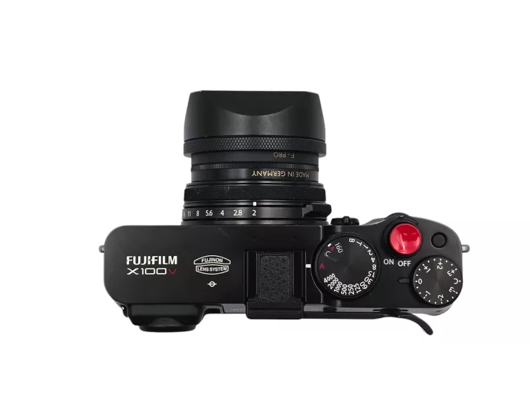 APARAT CYFROWY KOMPAKTOWY FUJIFILM X100V 26MP 4K PRZEBIEG MIGAWKI 2,7K