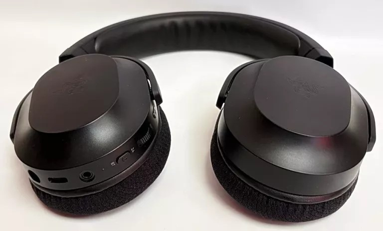 SŁUCHAWKI BEZPRZEWODOWE NAUSZNE RAZER BARRACUDA X