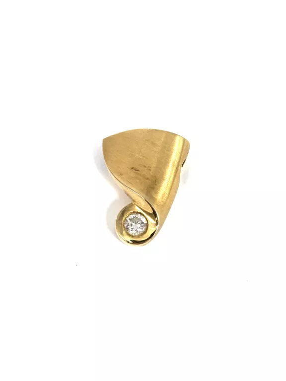 zloty-wisiorek-750-578g-rynek-25-wrzesnia