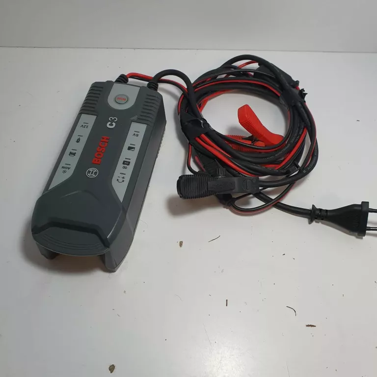 prostownik-ladowarka-do-akumulatorow-bosch-c3-612v-szybka-25-krakow