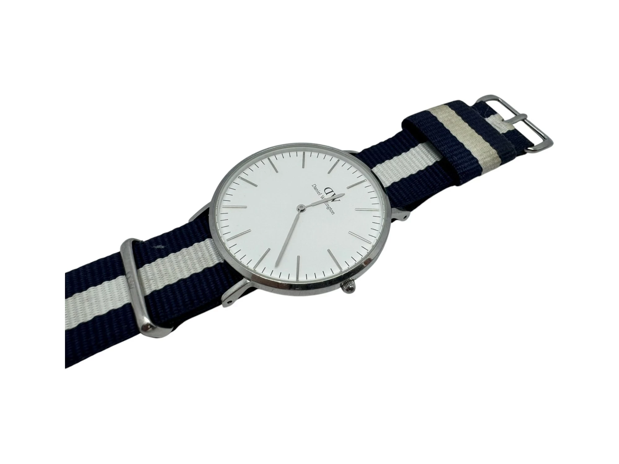 zegarek-daniel-wellington-0602dw-classic-funkcje-220-128