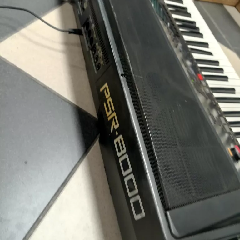 yamaha-psr-8000-harmonizer-liczba-klawiszy-61
