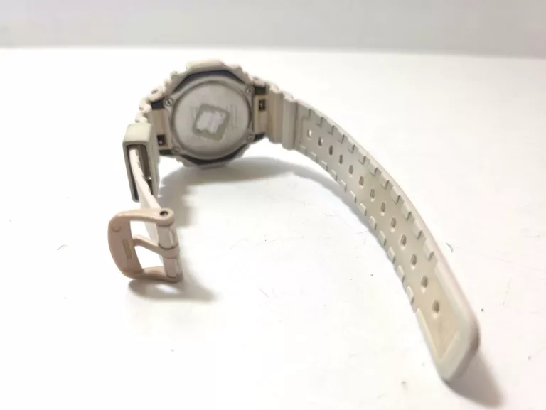 ZEGAREK CASIO GMA-S2100B
