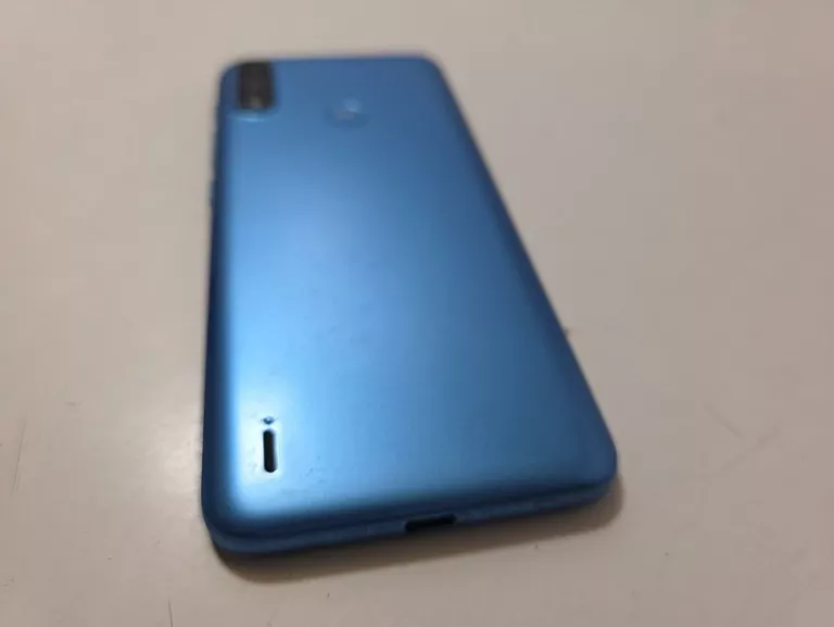 TELEFON MOTOROLA MOTO E7