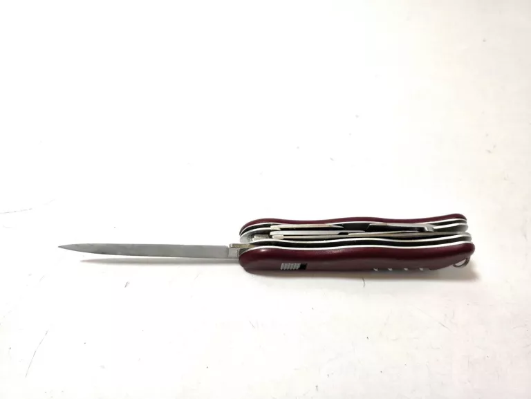 SCYZORYK VICTORINOX PICKNICKER CZERWONY 0.8353