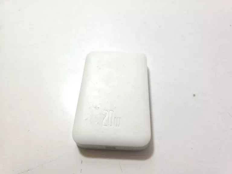 POWERBANK BASEUS 6000 MAH 20 W
