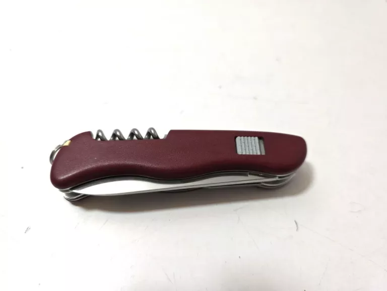 SCYZORYK VICTORINOX PICKNICKER CZERWONY 0.8353