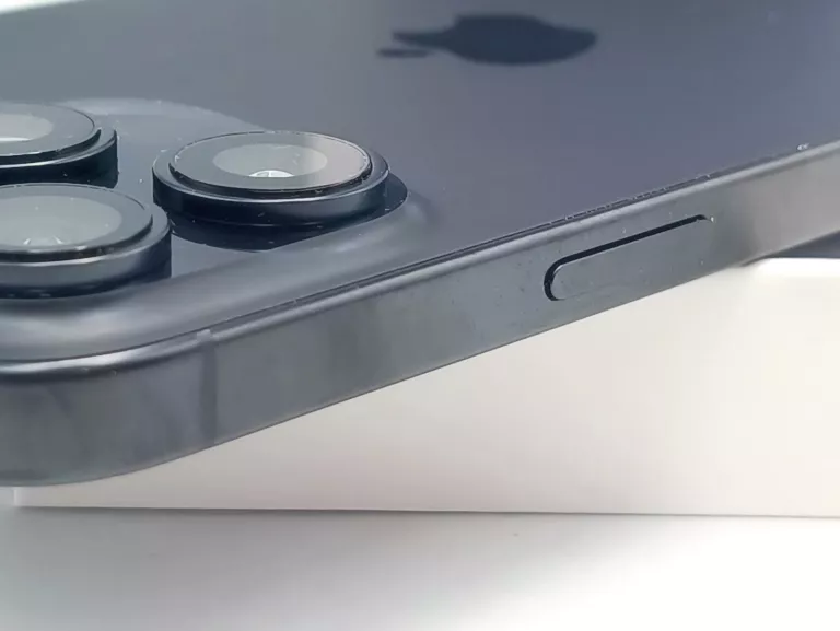 IPHONE 16 PRO MAX 512GB OPIS!
