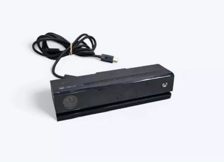 KONSOLA XBOX ONE 1540 500GB + PAD + KINECT