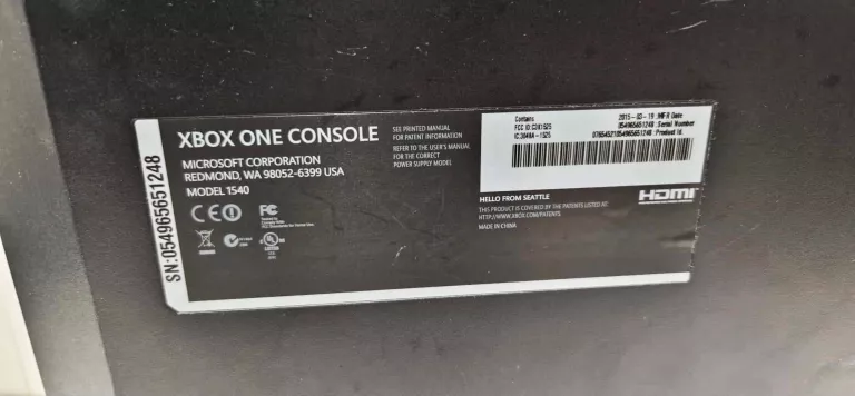 KONSOLA XBOX ONE 1540 500GB + PAD + KINECT