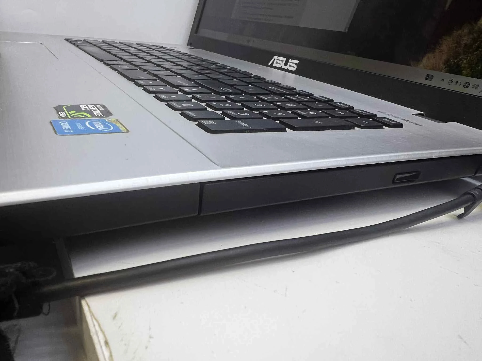 laptop-asus-k751l-8250intel-core-i7tobralad-kod-producenta-k751l