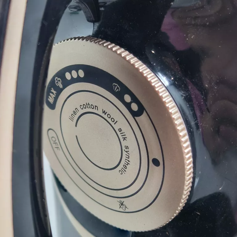 zelazko-parowe-mocne-3000w-ceramiczne-strazak-anti-drip-anti-calc-reczne-marka-248811-1925617