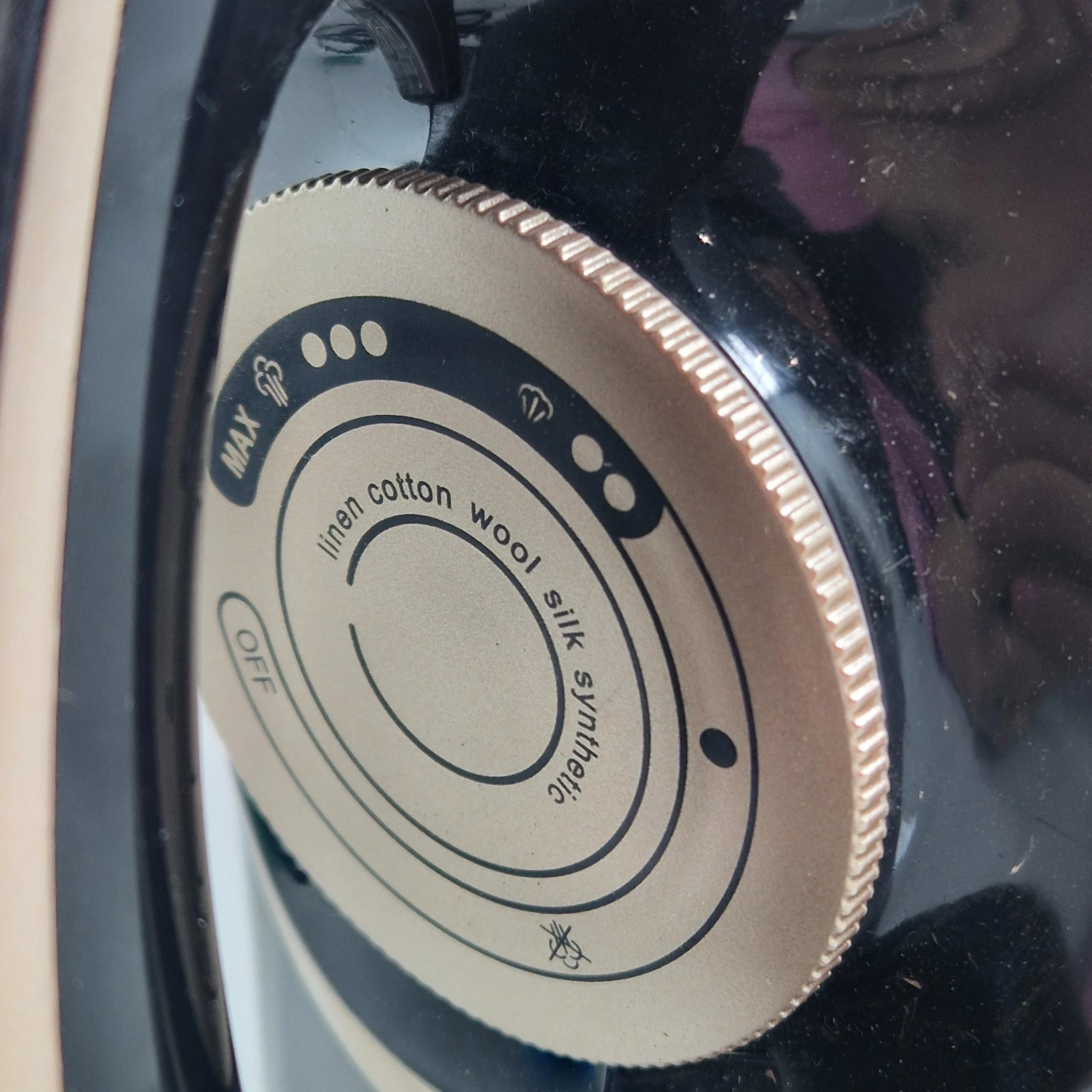 zelazko-parowe-mocne-3000w-ceramiczne-strazak-anti-drip-anti-calc-reczne-marka-248811-1925617