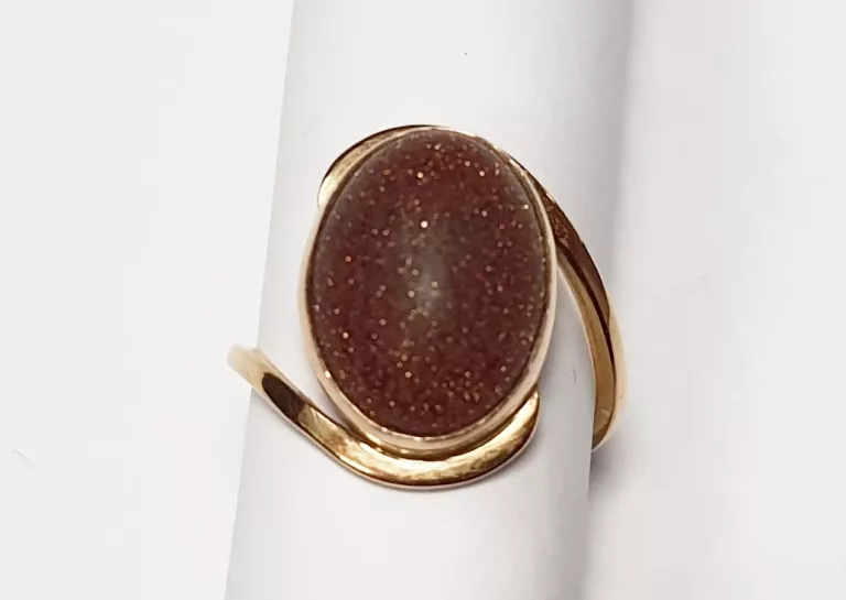 zloty-pierscionek-z-kamieniem-pr-585-482-g-waga-229