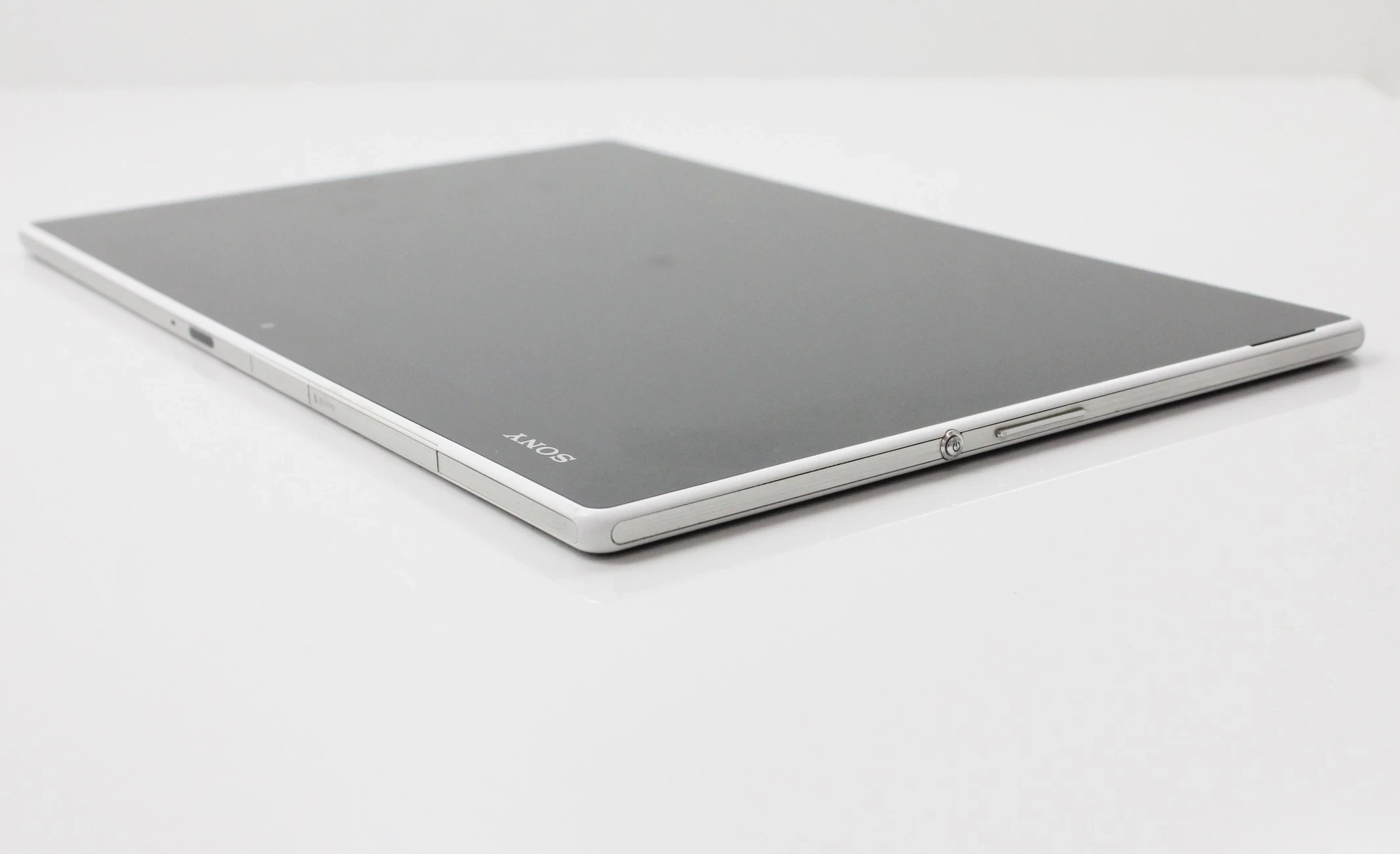 tablet-sony-xperia-z2-stan-11323-2