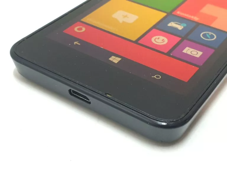 TELEFON NOKIA LUMIA 635