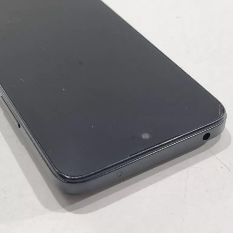 XIAOMI REDMI 13 8 GB / 256 GB 4G (LTE) CZARNY BN