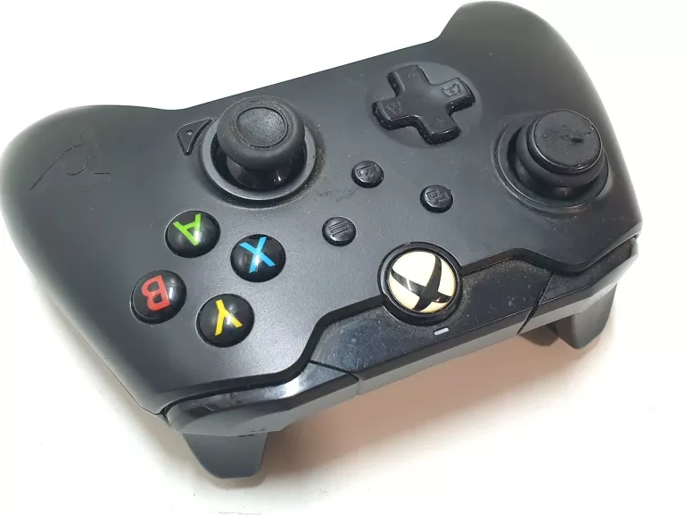 KONSOLA XBOX ONE S 512GB 2X PAD