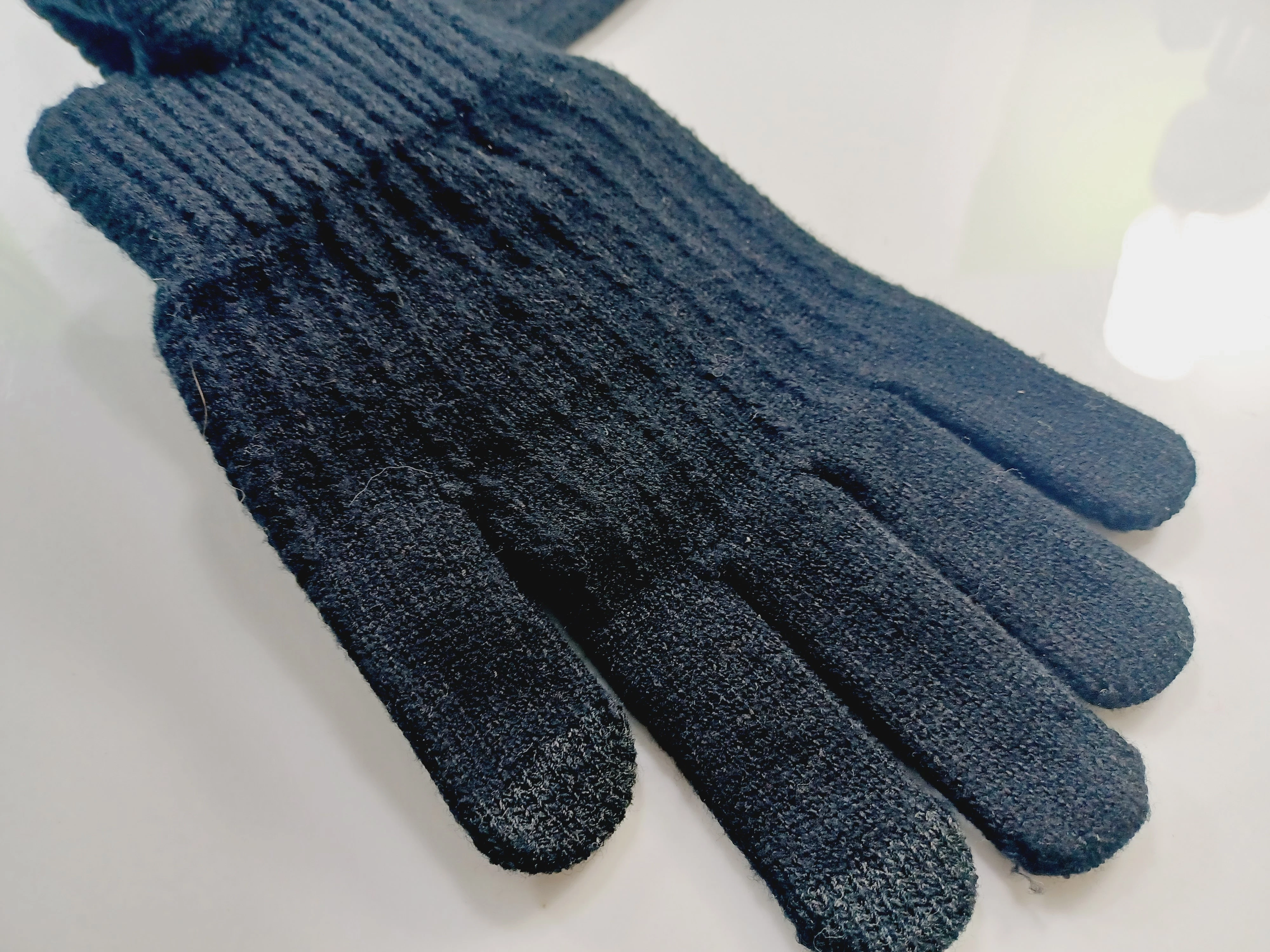 rekawiczki-zimowe-unisex-dotykowe-do-telefonu-puccini-czarny-rodzaj-8237-2