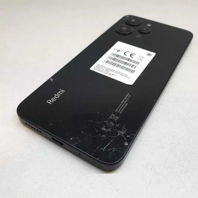 XIAOMI REDMI 12 256/8 GB OPIS