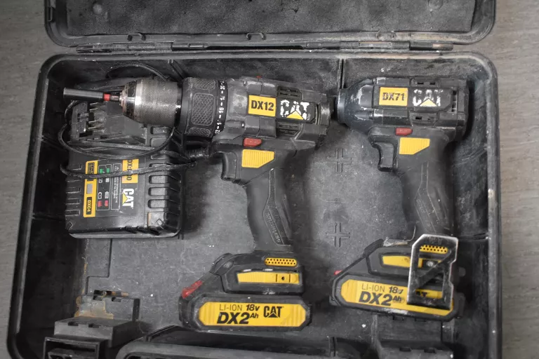ZESTAW WKRĘTAREK 2W1 DX12K + DX71, CAT KIT 18 V 2X2,0AH