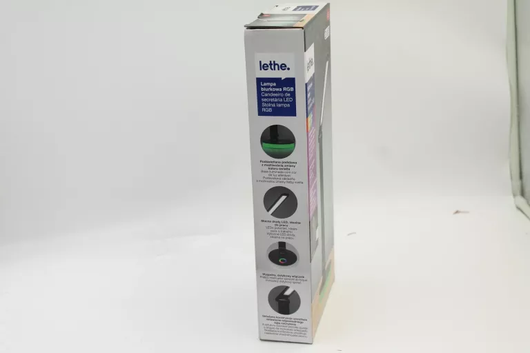 lampka-biurkowa-z-kalendarzem-i-ladowarka-indukcyjna-stan-11323-238058