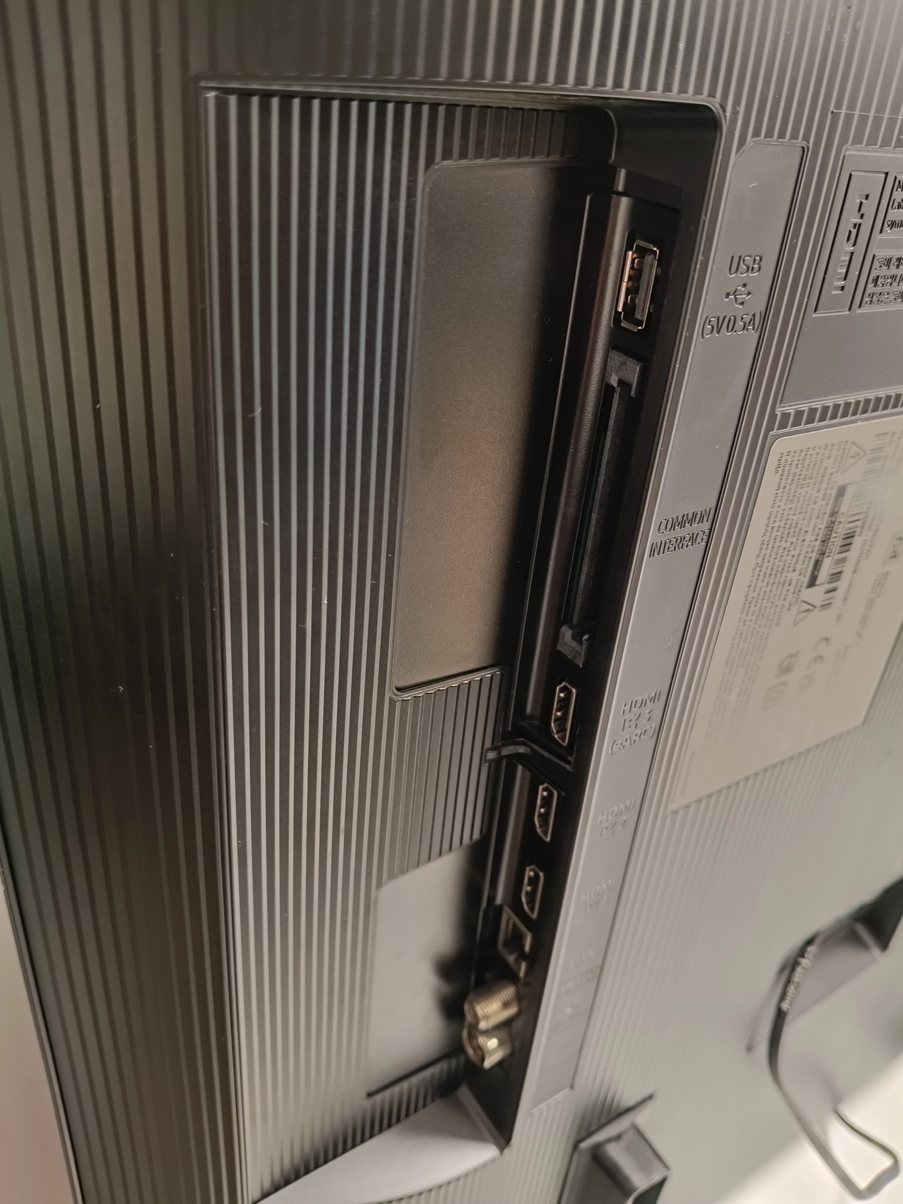 telewizor-samsung-ue43au7172uxxh-43-cale-smart-tizen-tv-4k-uhd-typ-telewizora-211486-250142