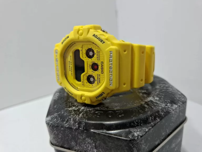 ZEGAREK CASIO DW 5900