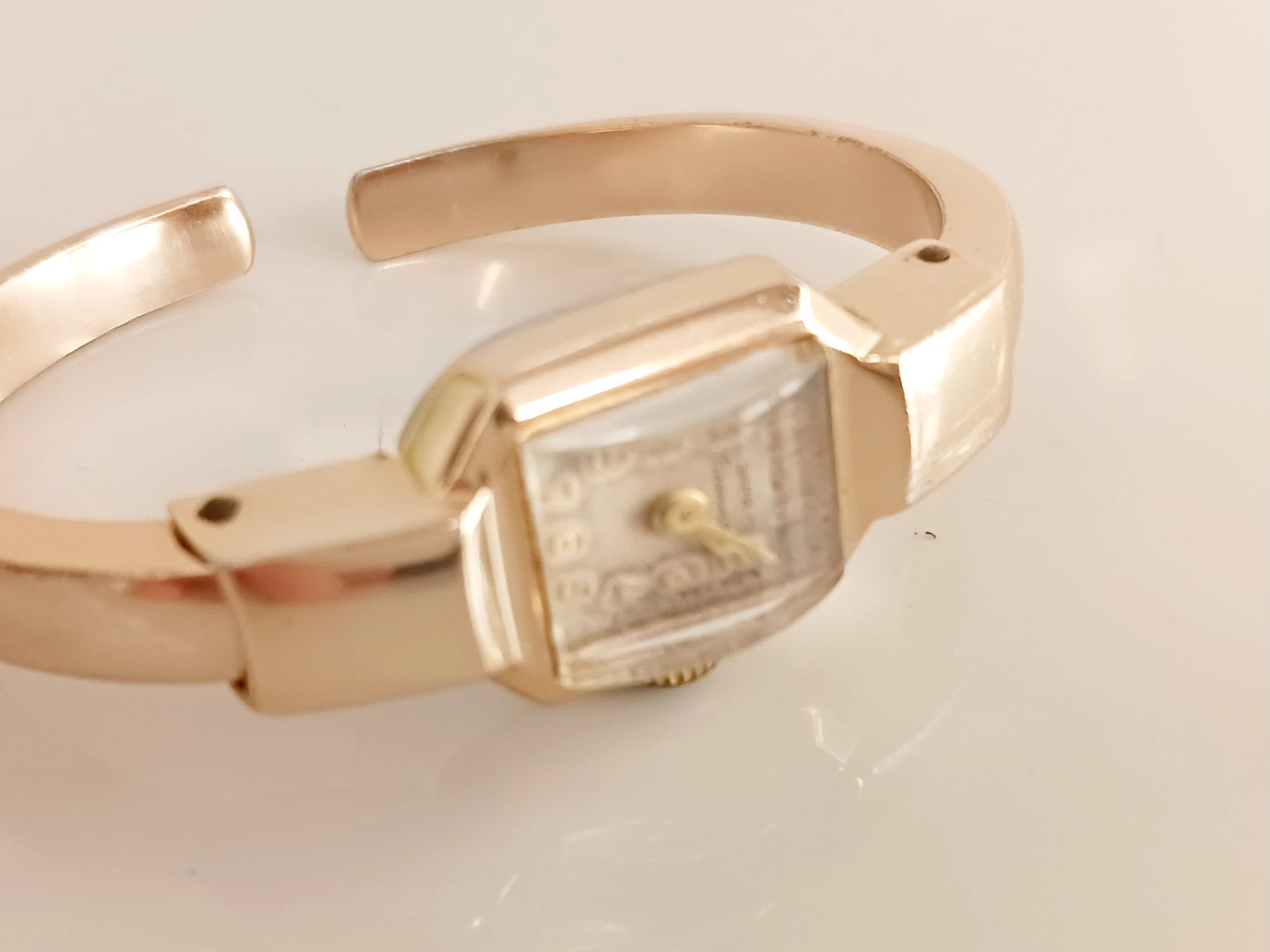 zegarek-zaria-damski-16-kamieni-28-czerwca-177-poznan-ska-x