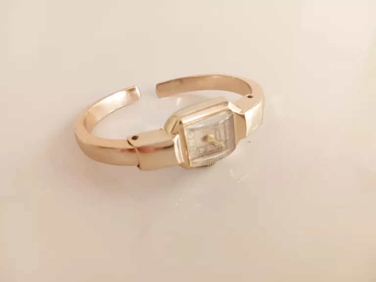 zegarek-zaria-damski-16-kamieni-mechanizm-18738-2