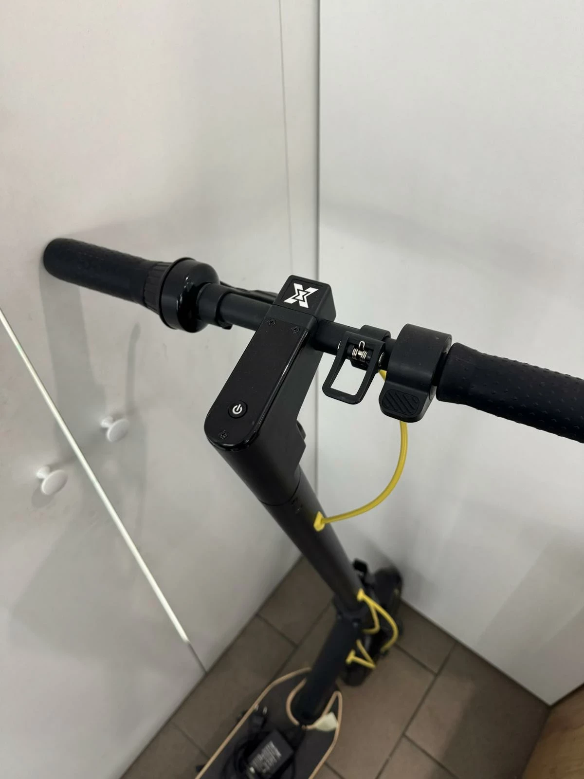 hulajnoga-xrider-m10-zasilacz-ean-gtin-5902510680411