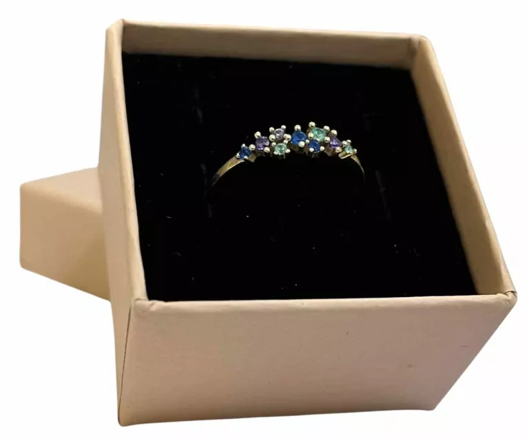 ZŁOTY PIERŚCIONEK W: 1.26 P: 585 R: 16