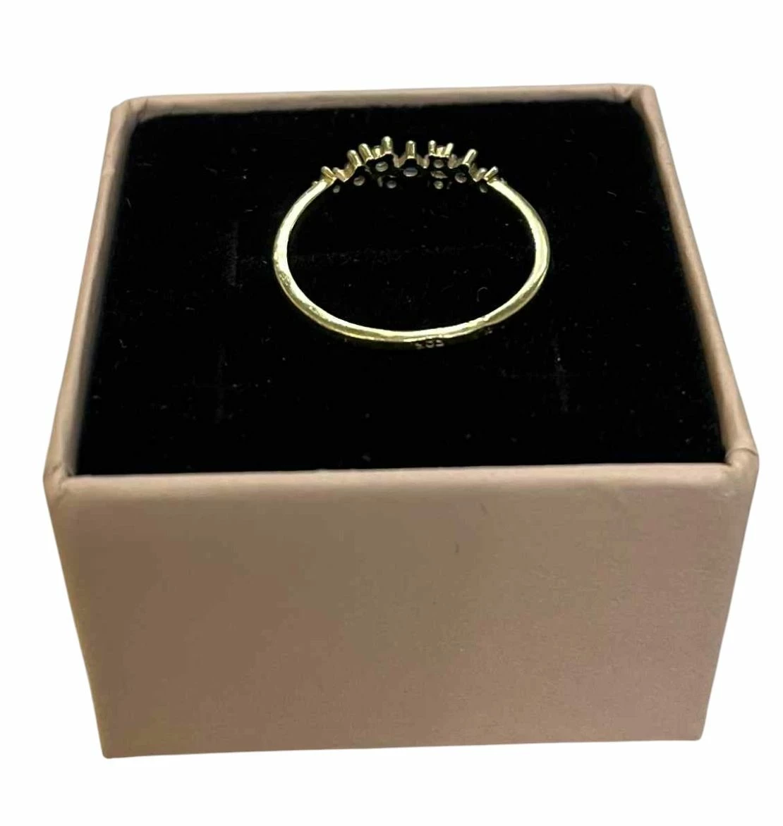 zloty-pierscionek-w-126-p-585-r-16-kolor-dominujacy-205826-225106