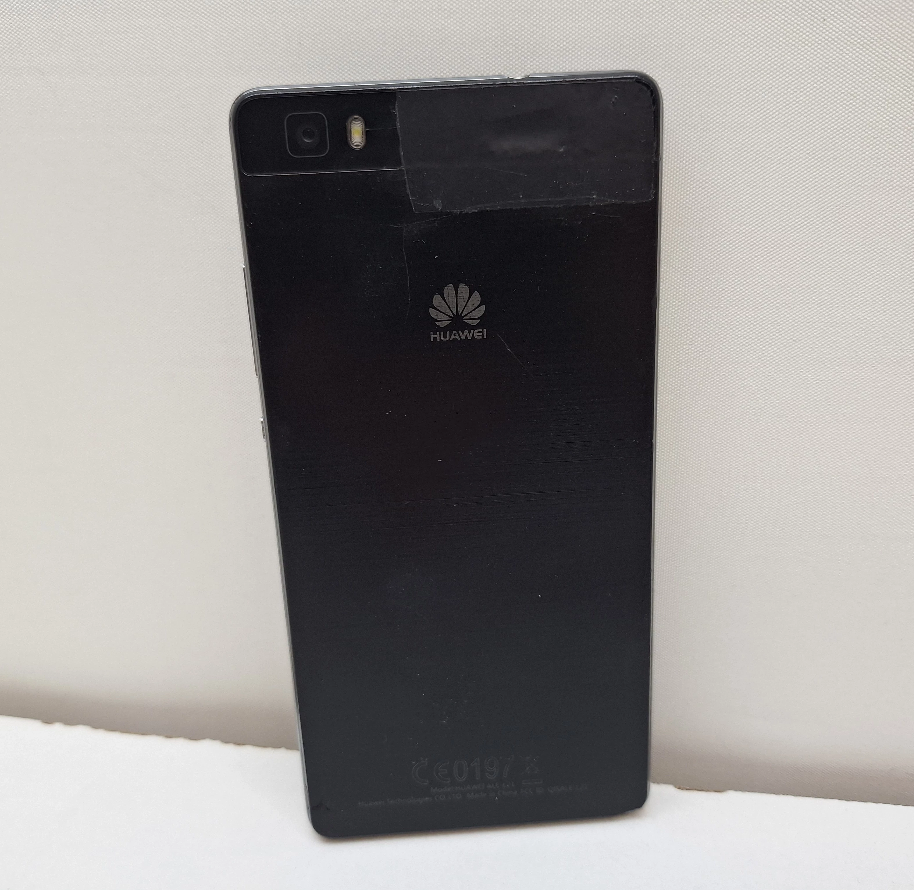 smartfon-huawei-p8-lite-2-gb-16-gb-ean-gtin-5903537367590