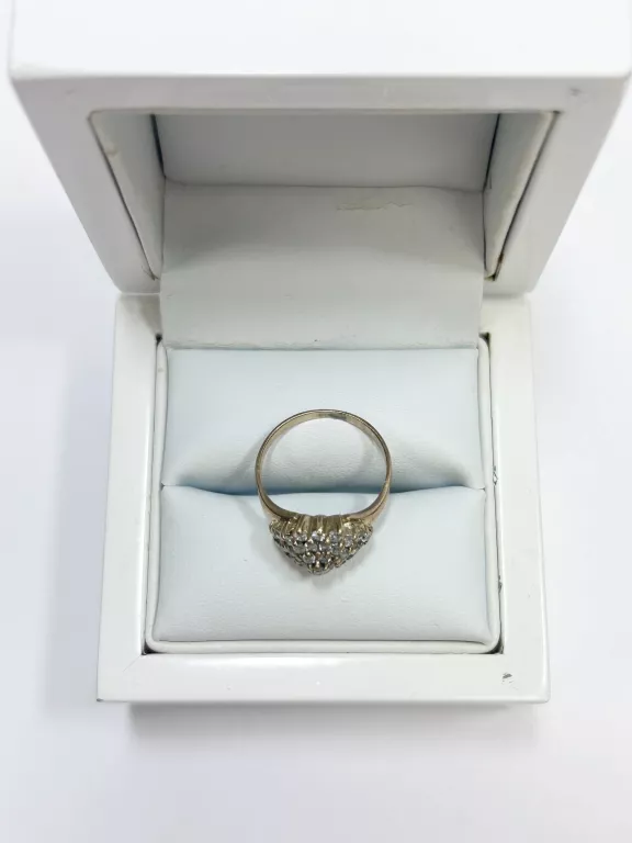 ZŁOTY PIERŚCIONEK WYSADZANY KAMIENIAMI 333 - 2,18G - R.11