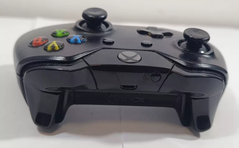 BEZPRZEWODOWY KONTROLER XBOX