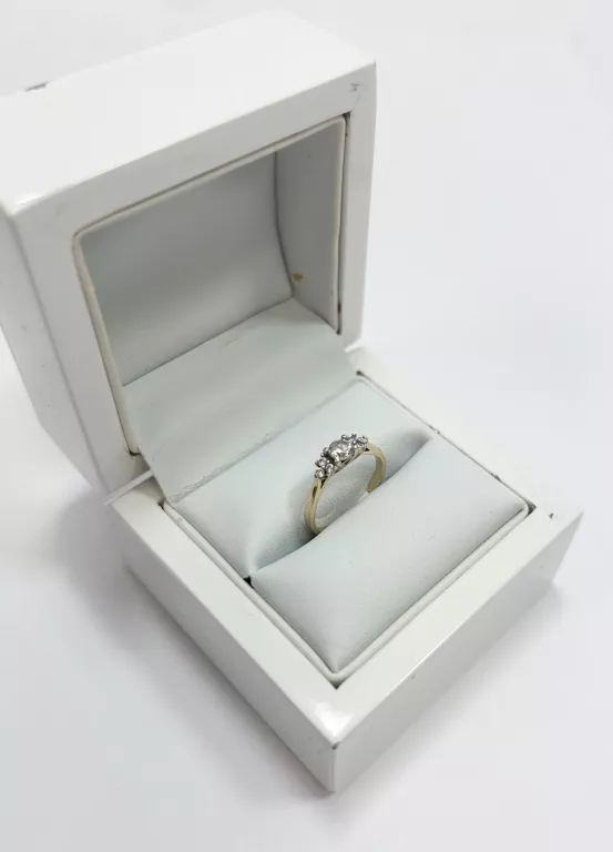 zloty-pierscionek-kwiatuszki-585-160g-r10-ean-gtin-5903772051193