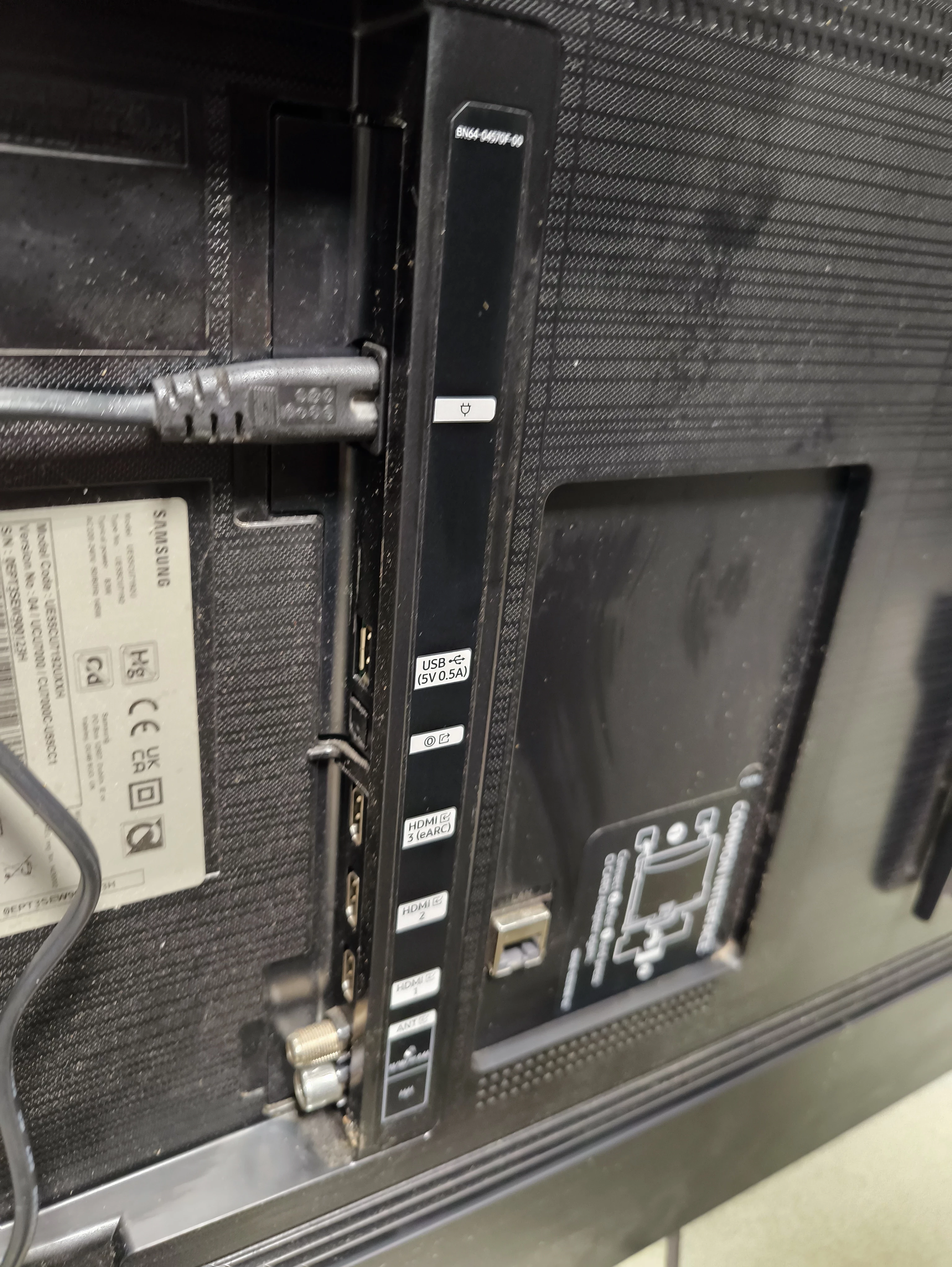 telewizor-samsung-ue55cu7192u-brak-pilota-i-podstawy-wieszak-pudelko-stan-11323-2